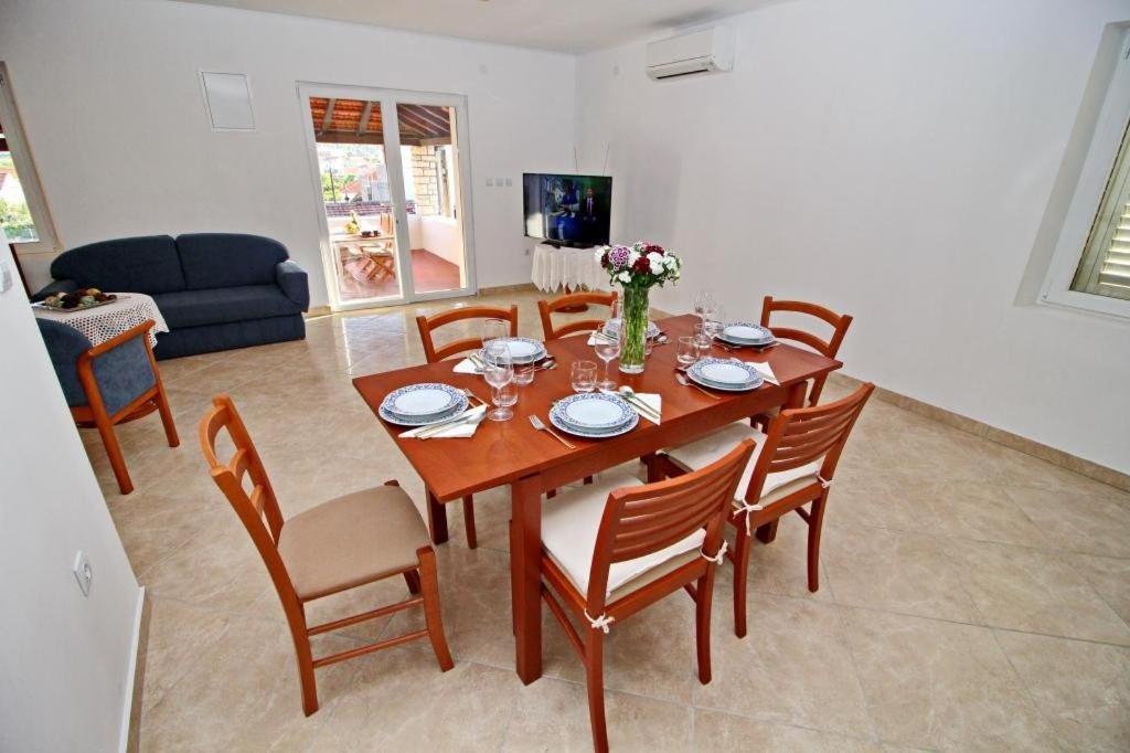 וולה לוקה Apartment Lucija מראה חיצוני תמונה